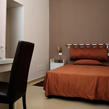 74 Crescenzio House Hotel Рим Екстериор снимка