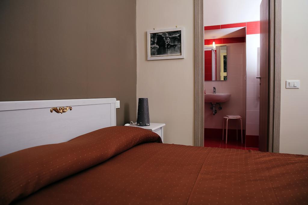 74 Crescenzio House Hotel Рим Стая снимка