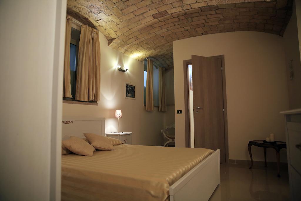 74 Crescenzio House Hotel Рим Стая снимка