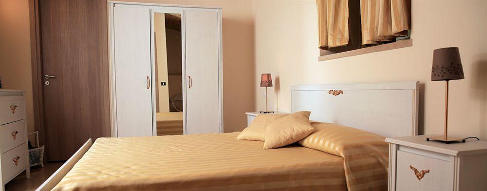 74 Crescenzio House Hotel Рим Екстериор снимка